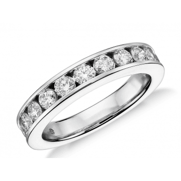 9ct Wh Channel Set 10Dia 1/2 Eter Ring